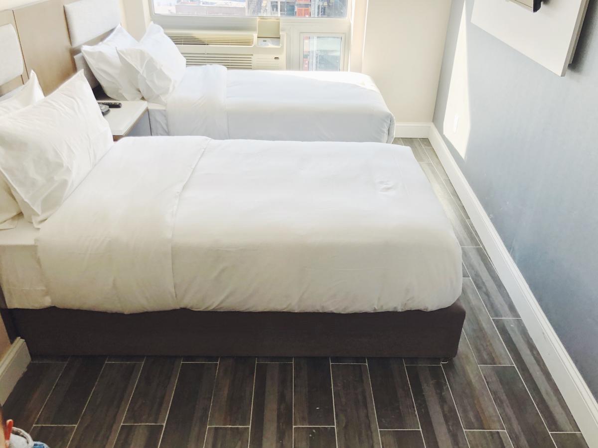 Mayfair Inn And Suites New York Eksteriør bilde