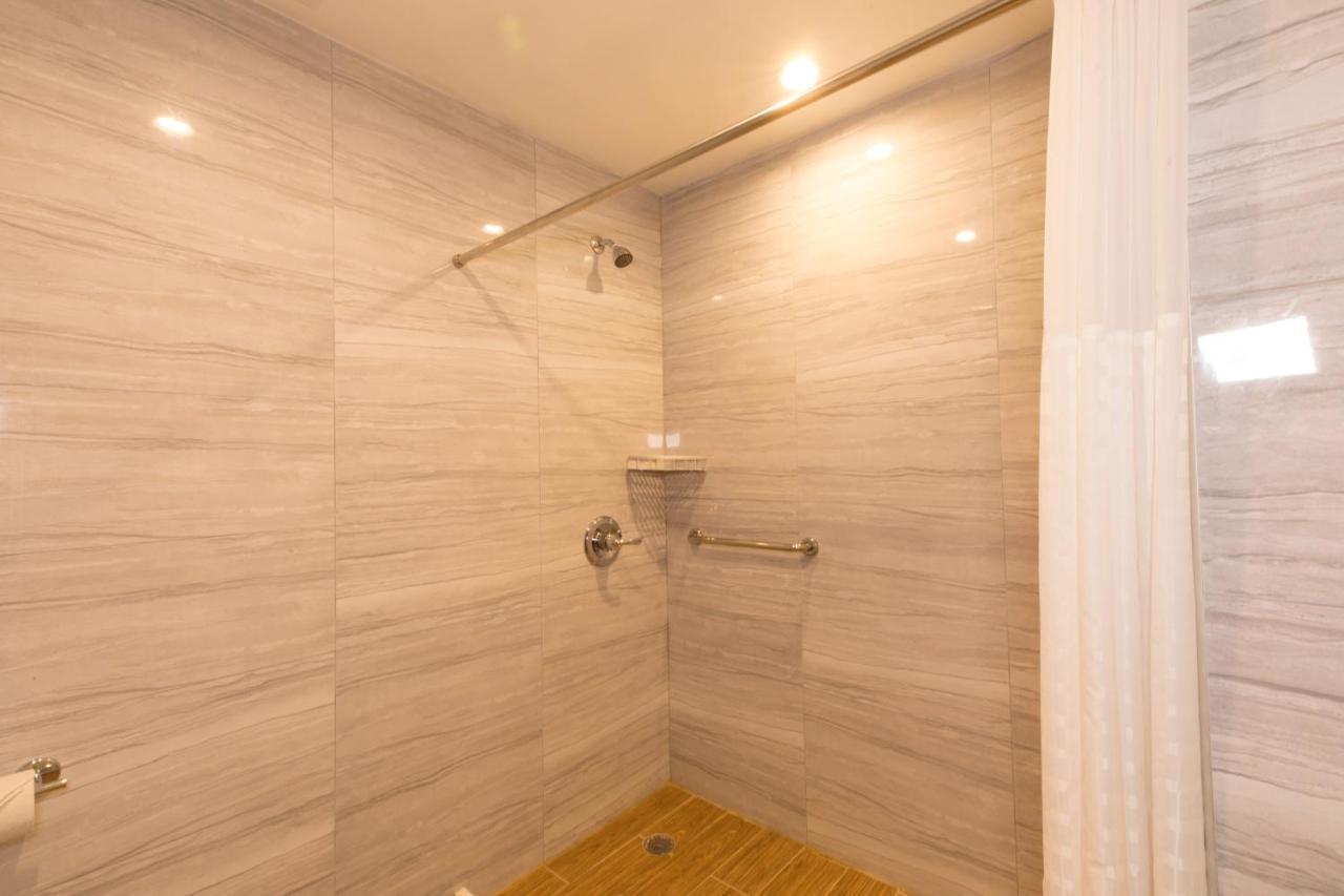 Mayfair Inn And Suites New York Eksteriør bilde